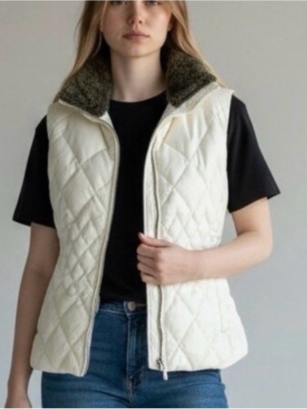 Eddie Bauer ivory Quilted
Puffer Jacket Fur Collar L Large
Vest Goose Down #65